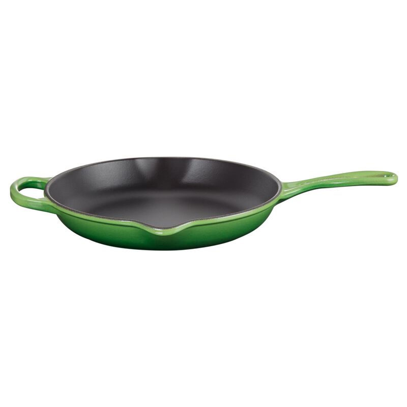 Le Creuset Cast Iron Round Skillet 26cm - Bamboo Green image number 0